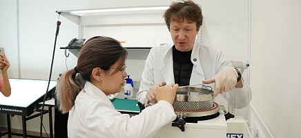 В Архиве Президента прошел мастер-класс по реставрации исторических документов фото галереи 2